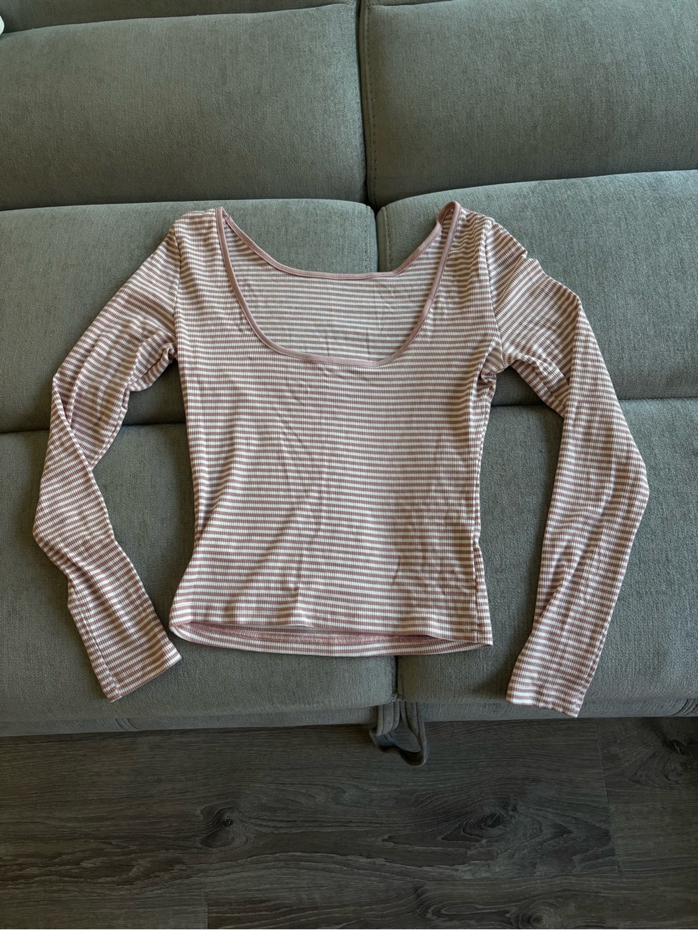 Amazon Women's Long Sleeve Scoop Neck Striped Top - Pink & White